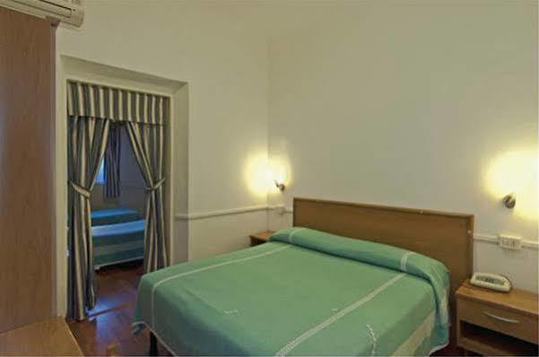 Hotel Firenze Viareggio Exteriör bild